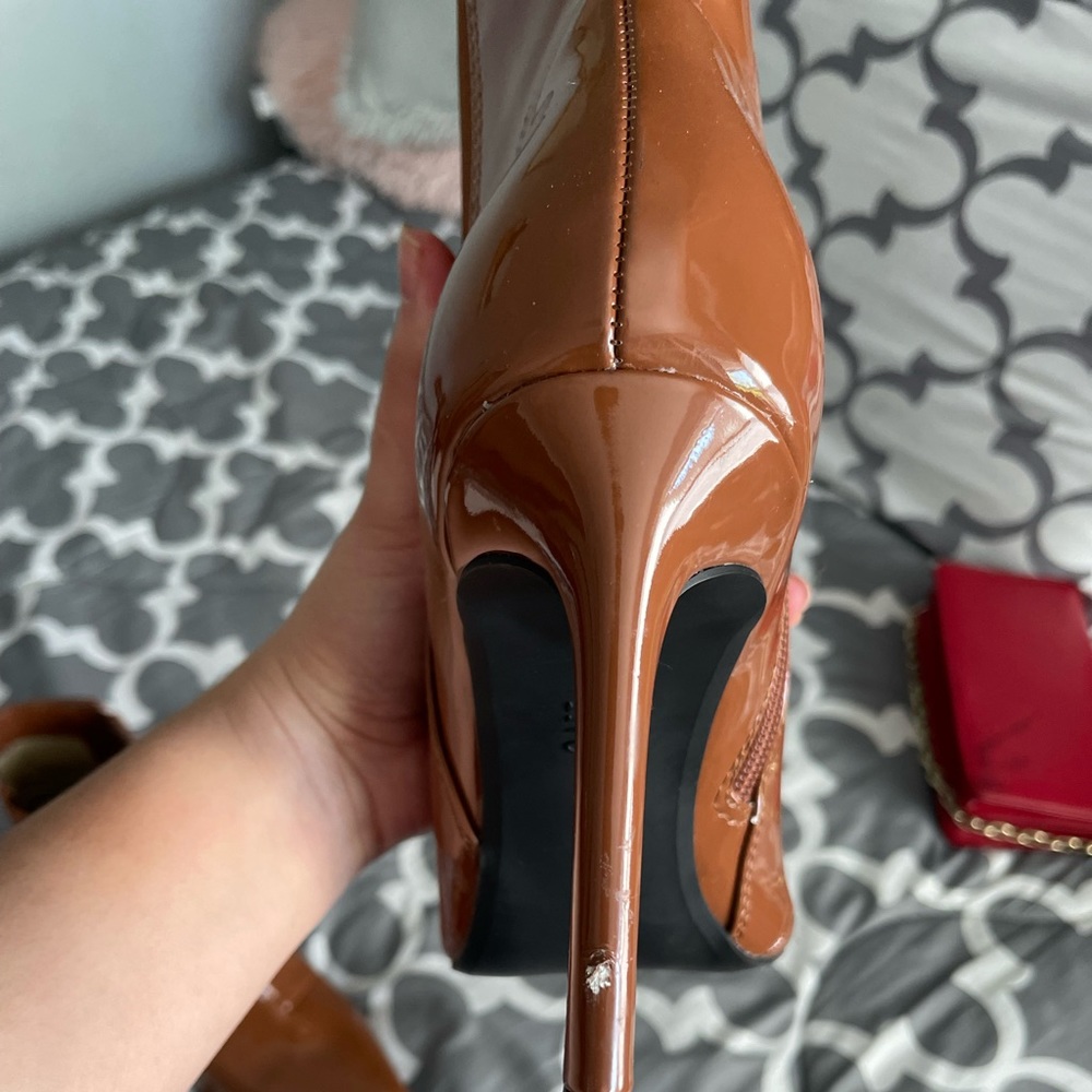 Booties - Picture 4 of 5